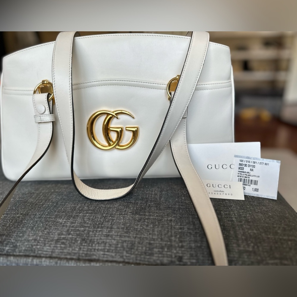 ***SOLD*** Gucci